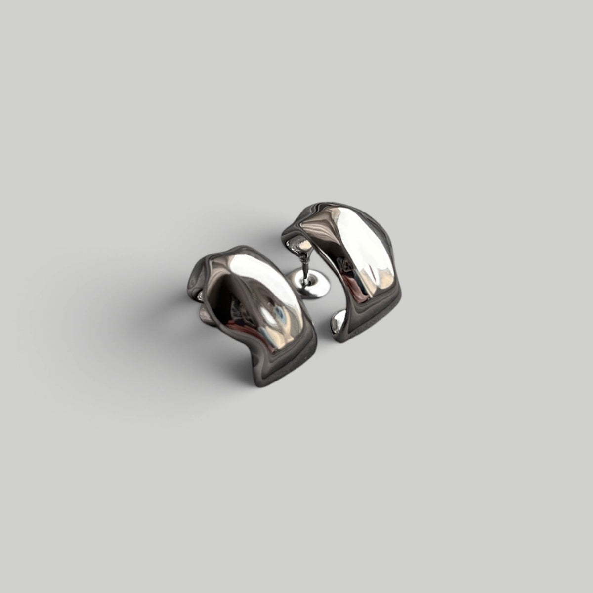 Auskarai „Silver Fold Hoops“ - MUNÉ