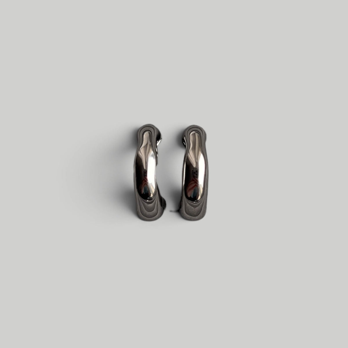 Auskarai „Silver Slim Hoops“ - MUNÉ