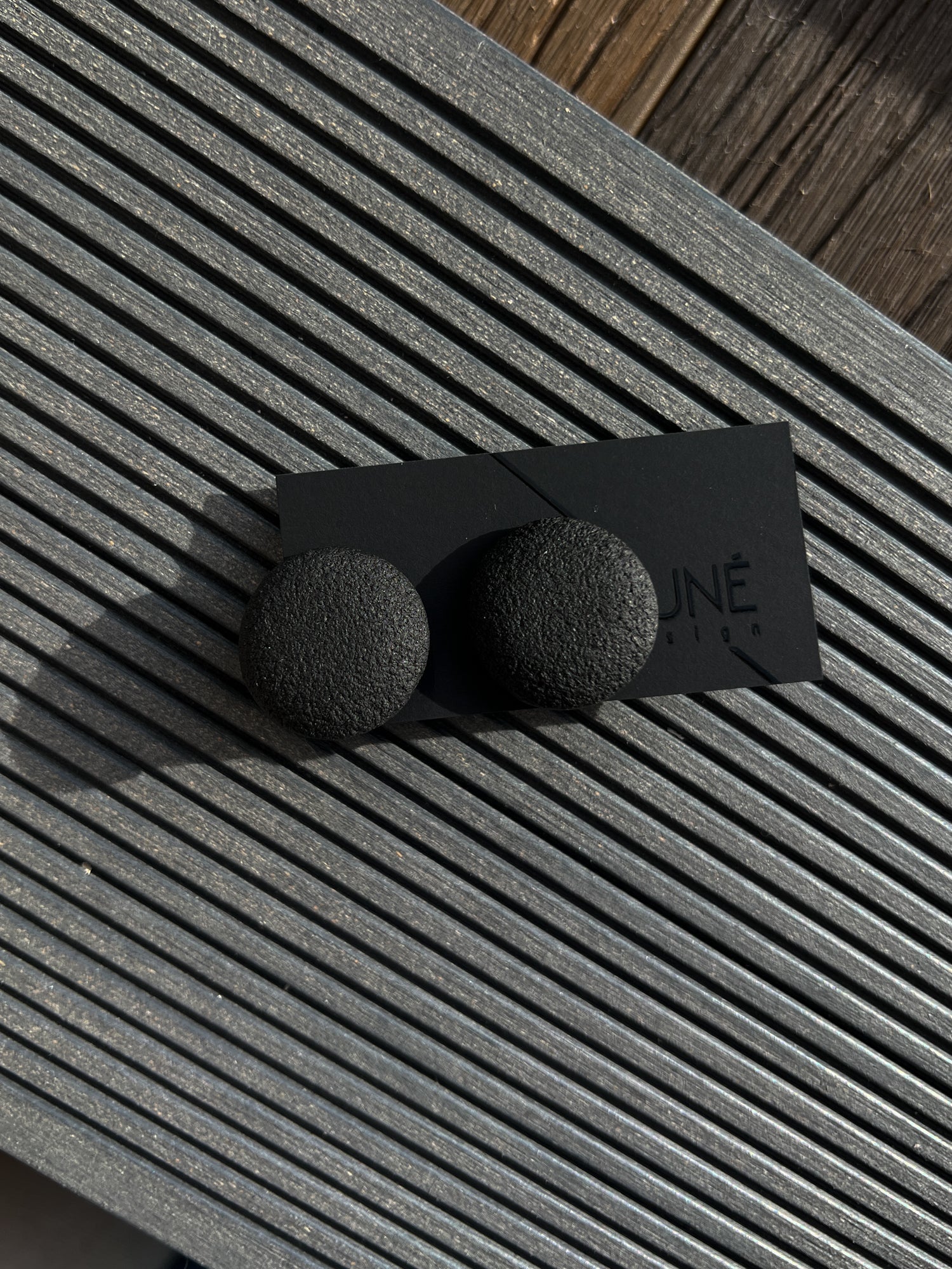 Auskarai | Stone_black - MUNÉ