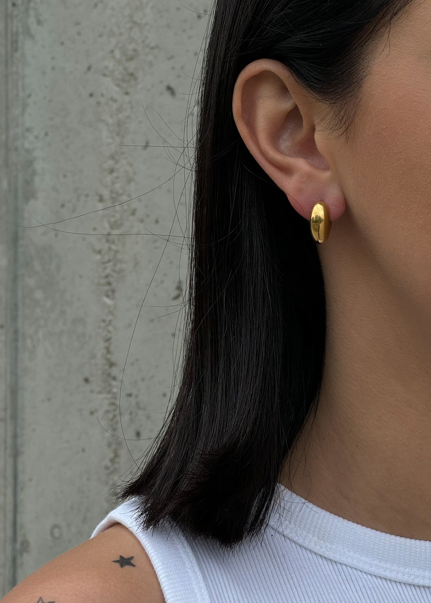 Gold colour small studs