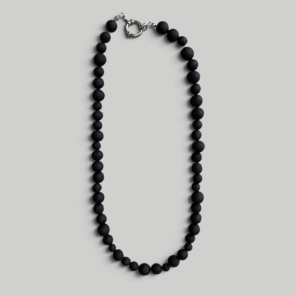 Kaklo papuošalas "Black balance" - MUNÉ