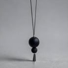 Kaklo papuošalas "Black Balance" - MUNÉ