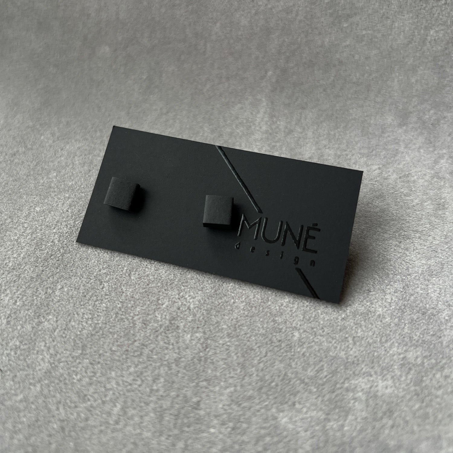 Maži veriamieji auskarai KK_Black - MUNÉ