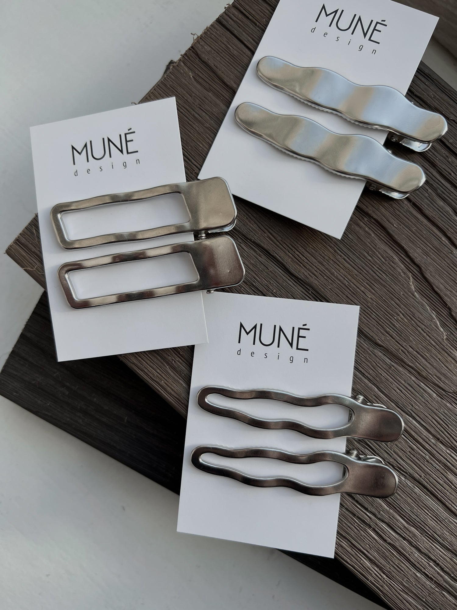 Metalinių plaukų segtukų pora - MUNÉ