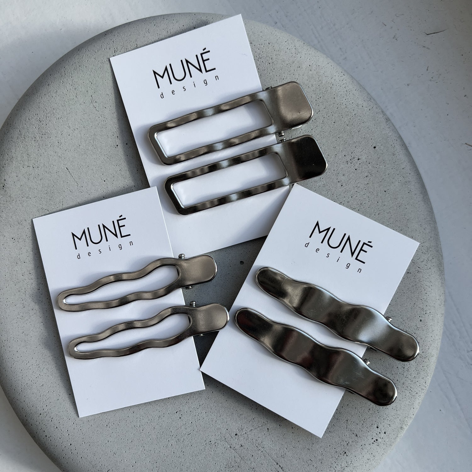Metalinių plaukų segtukų pora - MUNÉ