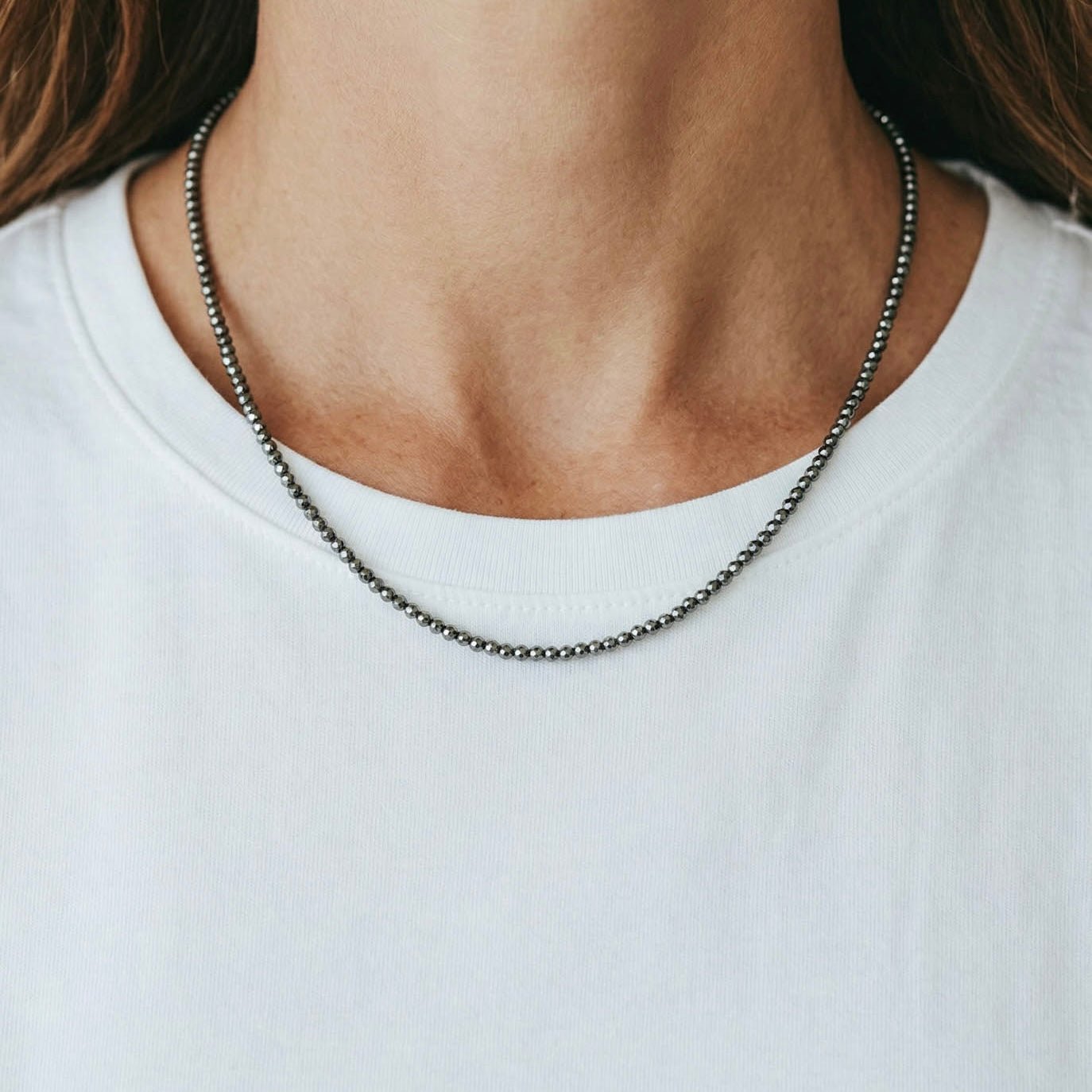 Minimalistinis hematito vėrinys - MUNÉ