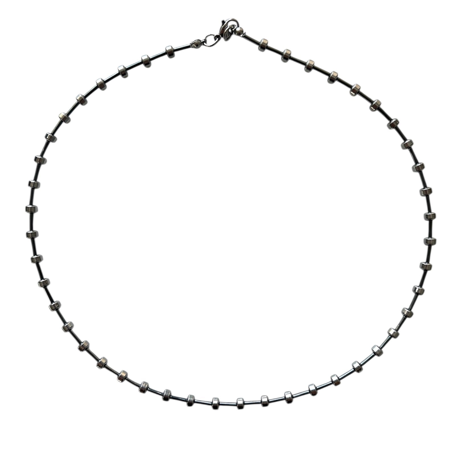 Minimalistinis hematito vėrinys - MUNÉ