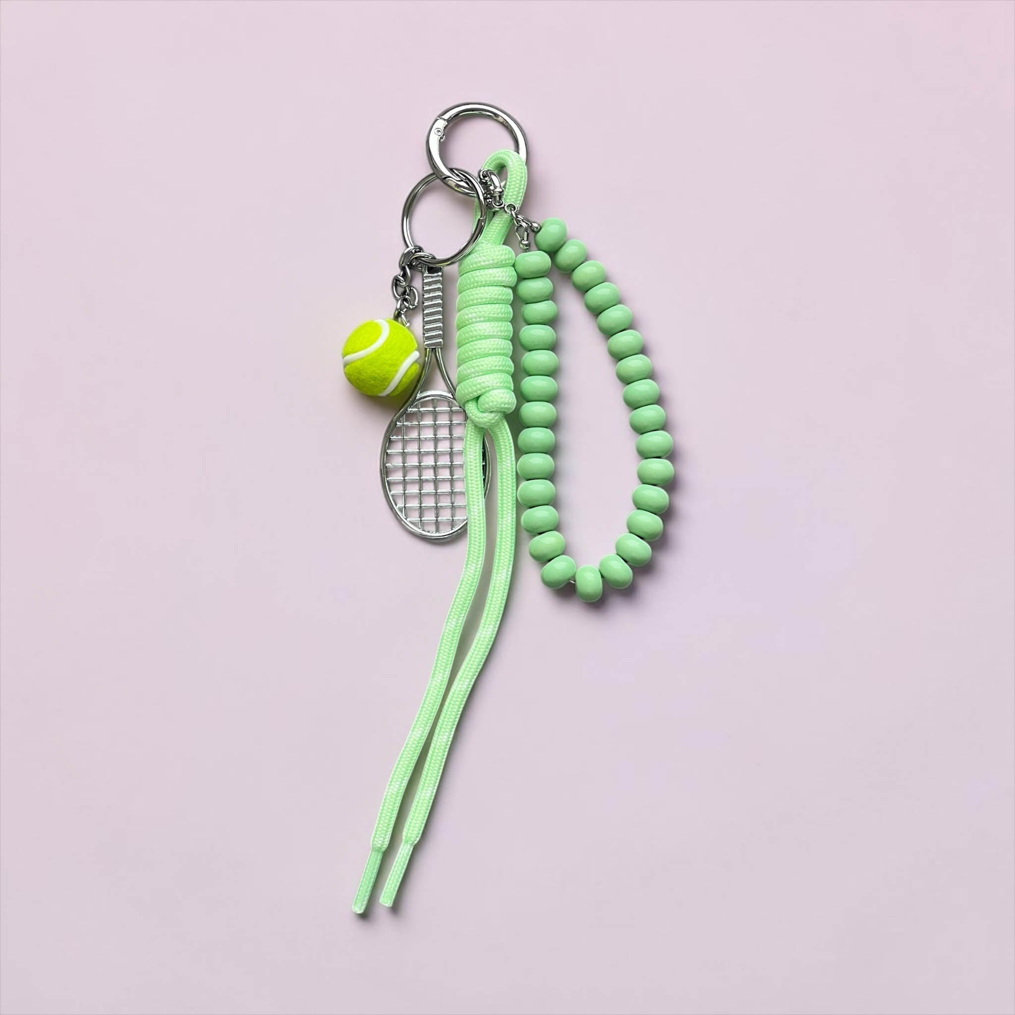 Rankinės pakabukas „Playful Green“ - MUNÉ