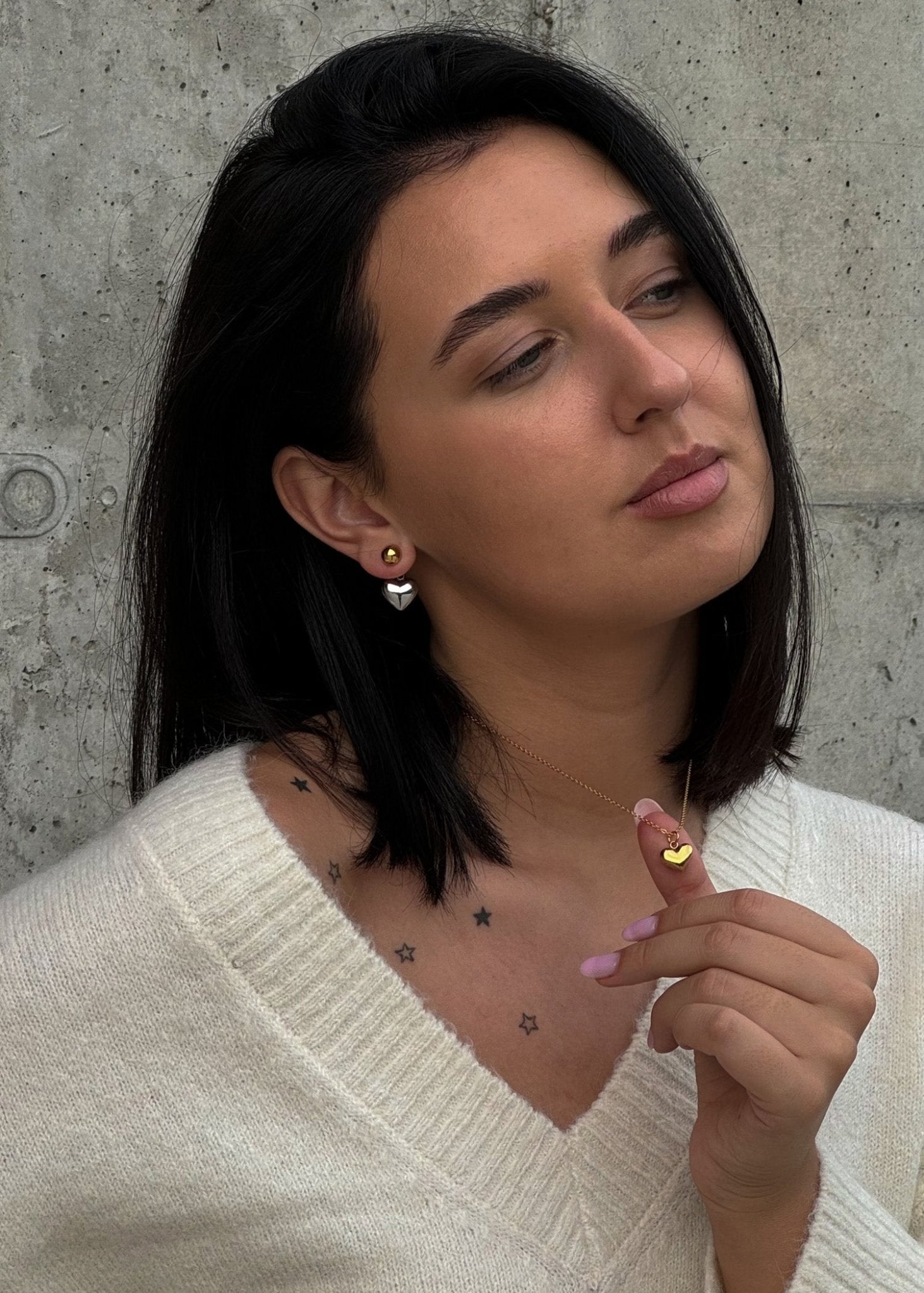 Širdelės formos dviejų spalvų auskarai - MUNÉ